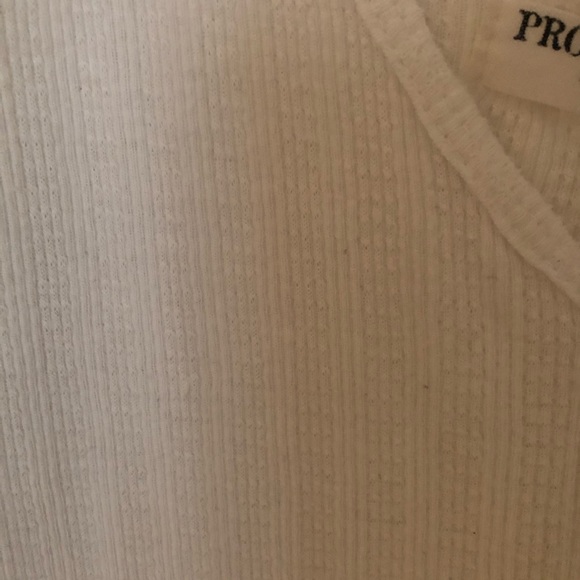 Plain white tank top - Picture 3 of 3